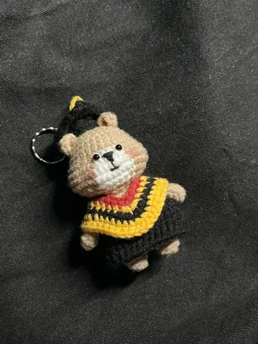 Gấu Váy Vàng